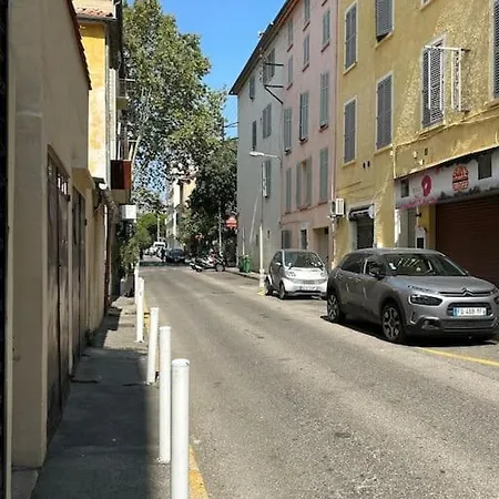 Climatise Au Mourillon ツーロン